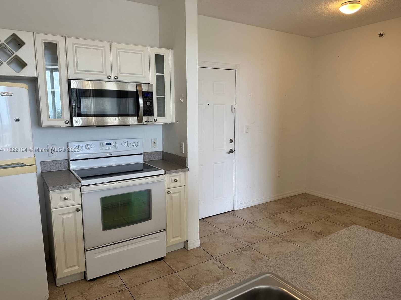 1 Glen Royal Pkwy #711, Miami, FL 33125
