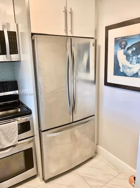 2935 Ne 163rd St #5b, Miami, FL