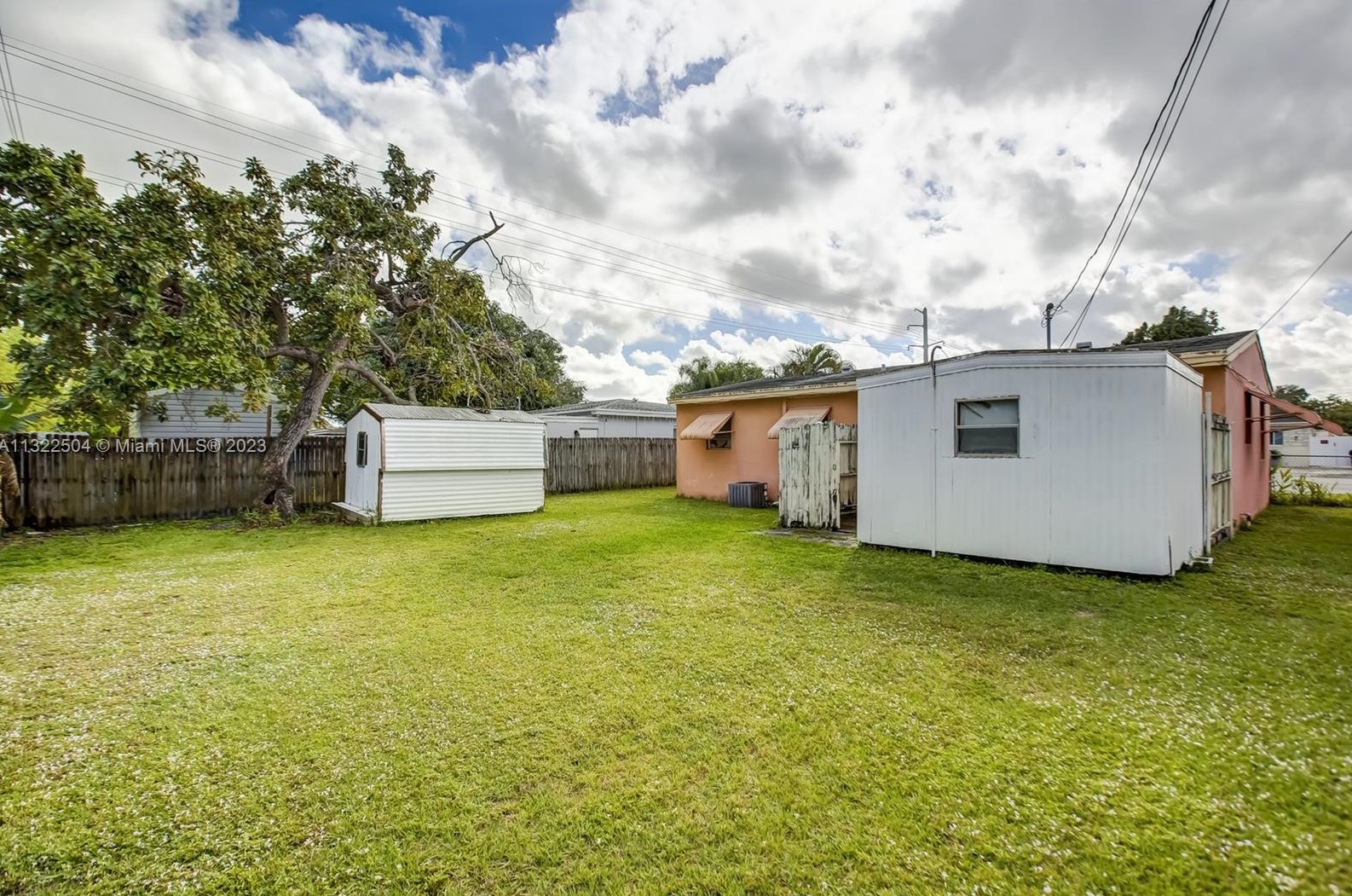 6405 Grant St, Hollywood FL  33024-5837 exterior