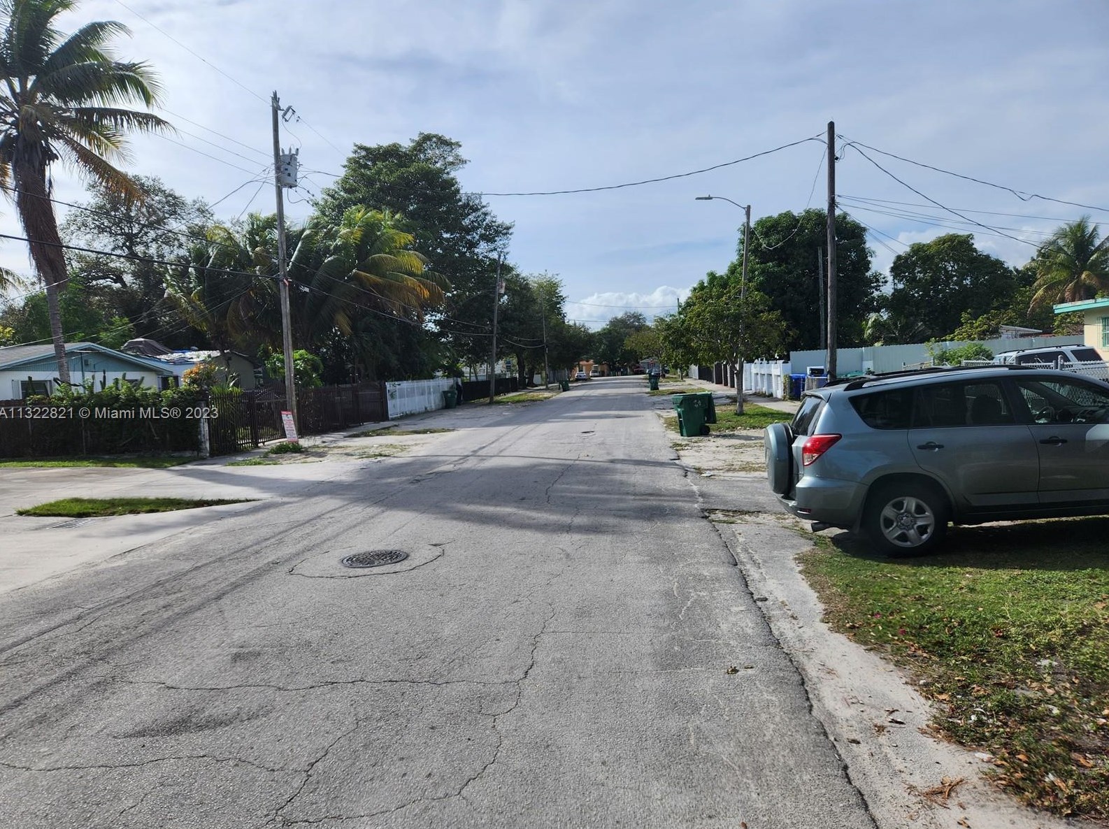 133 69 St, Miami FL 33147-7151 exterior