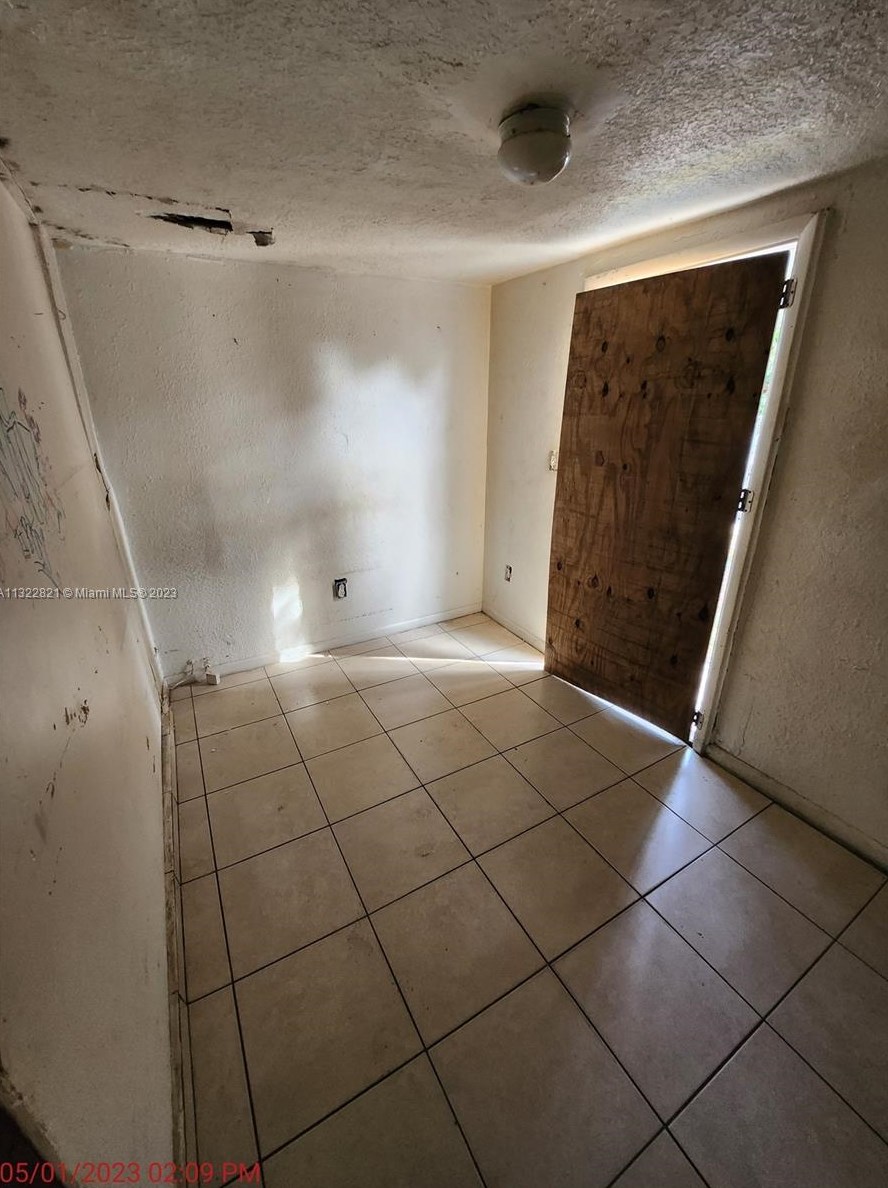 133 69 St, Miami FL 33147-7151 exterior