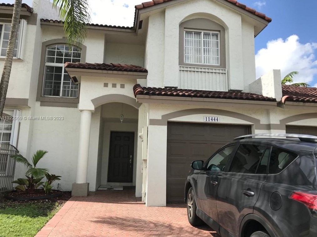 11444 50th Ter, Miami FL  33178-3552 exterior