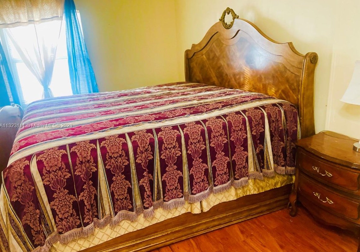 2341 67th Ter, Hollywood FL  33024-3908 exterior