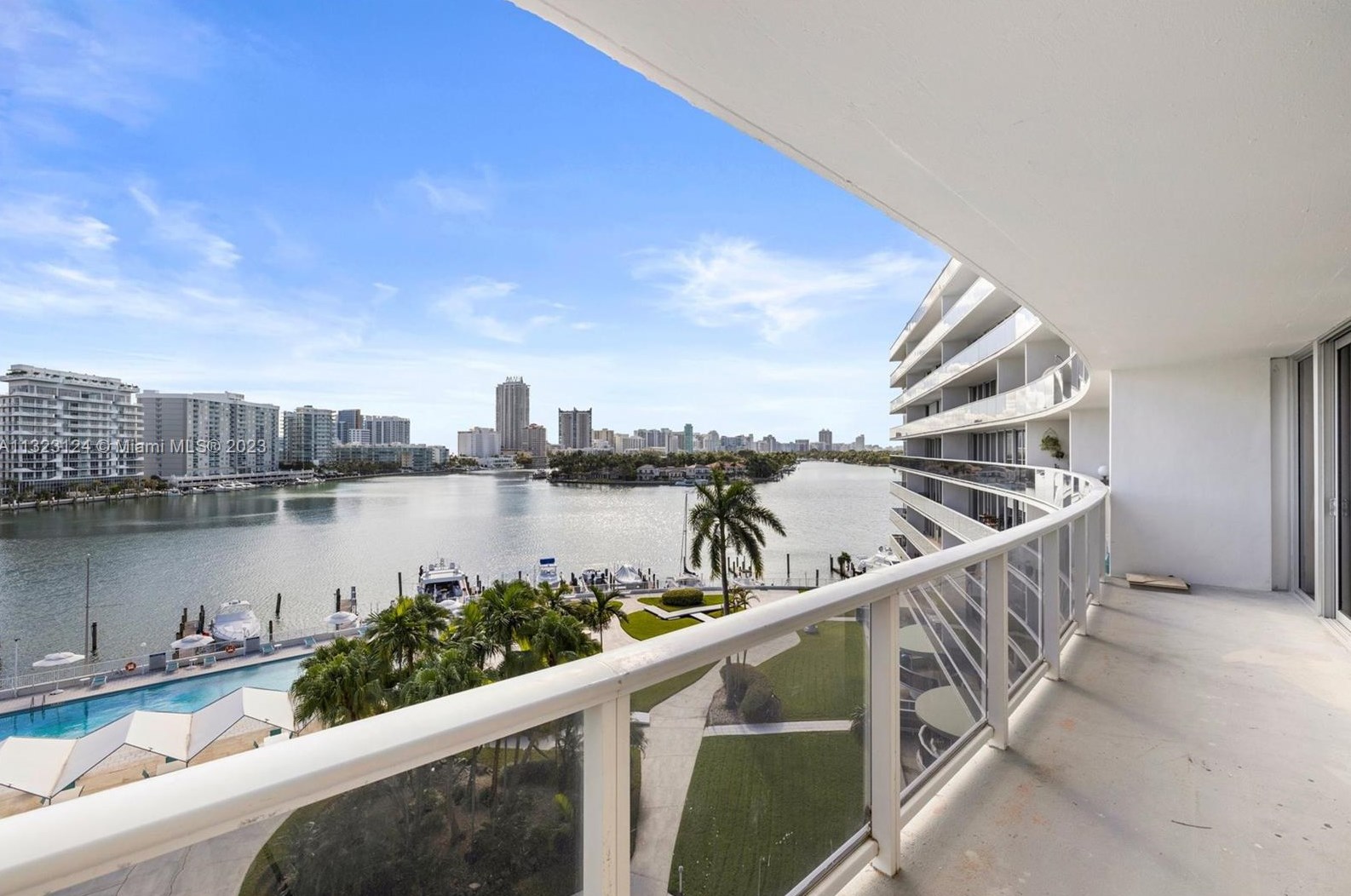 900 Bay Dr Apt 614, Miami, FL 33141