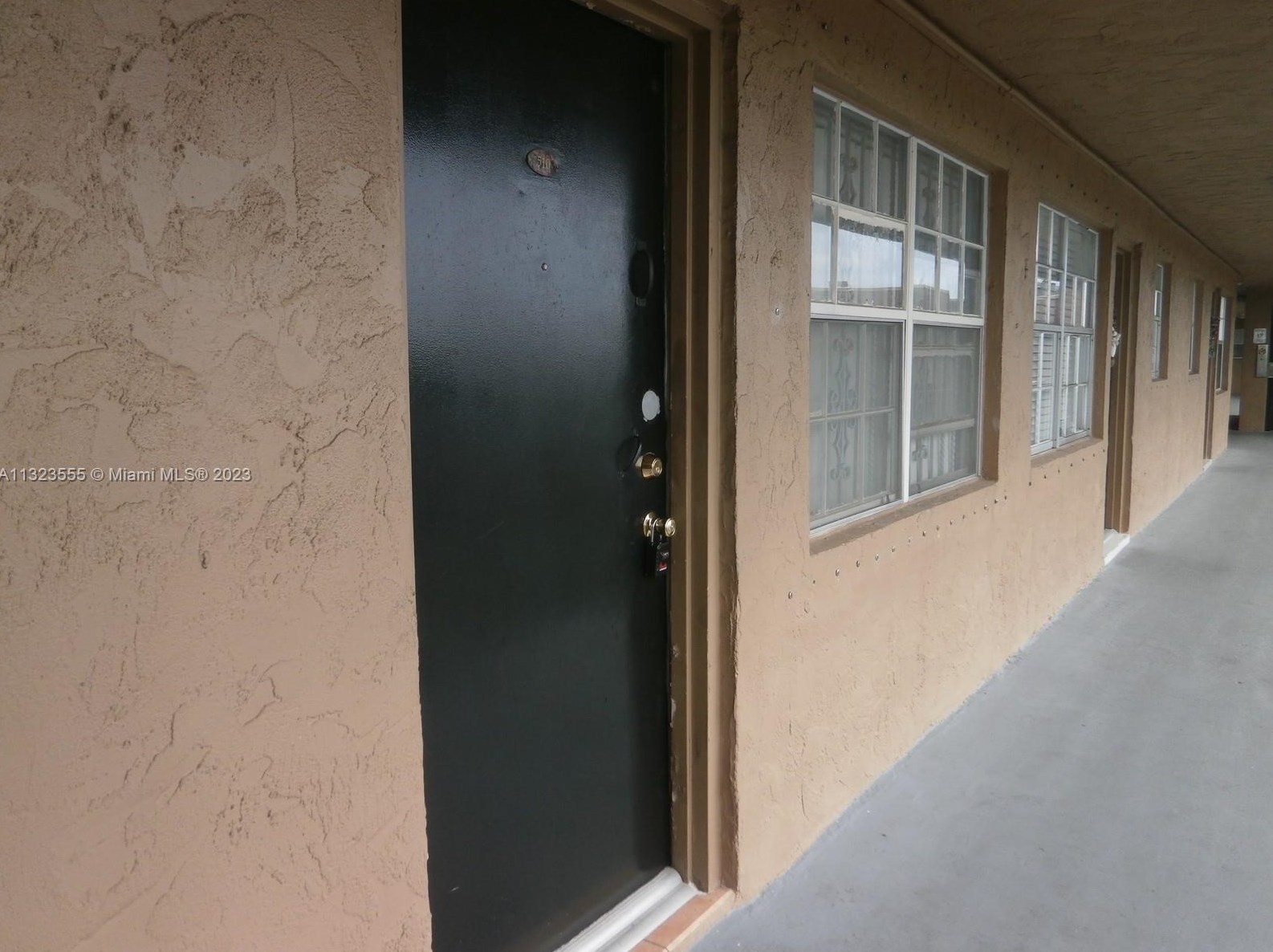 6575 W 4th Ave #510, Hialeah, FL 33012