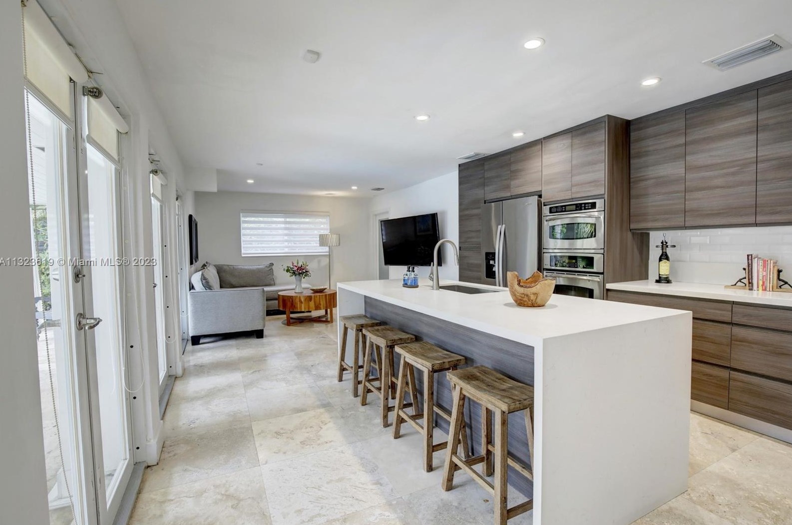 3010 77 Ct, Miami FL 33155-4393 exterior