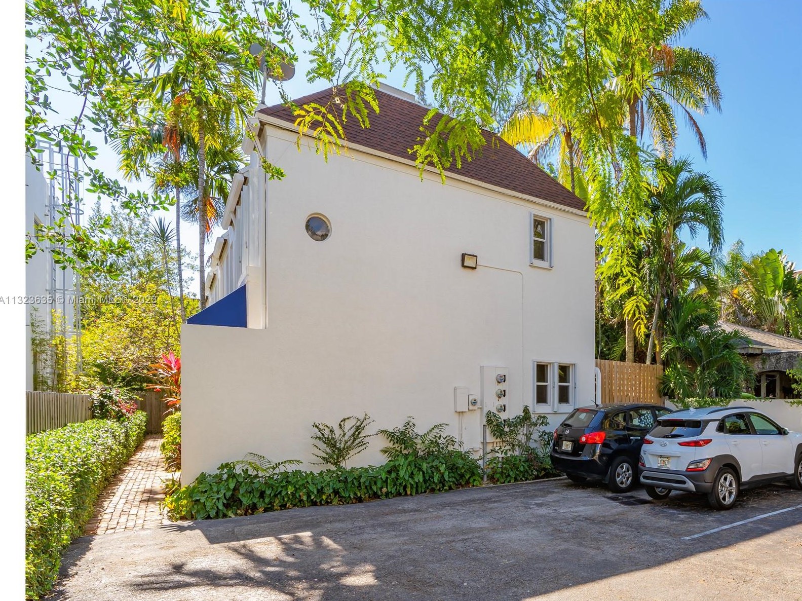 2970 Bird Ave, Miami, FL 33133-4502