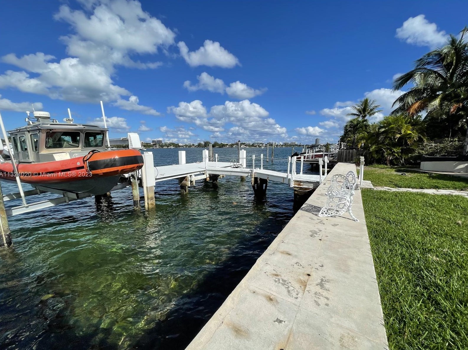 1571 Stillwater Dr #1571, Miami, FL 33141