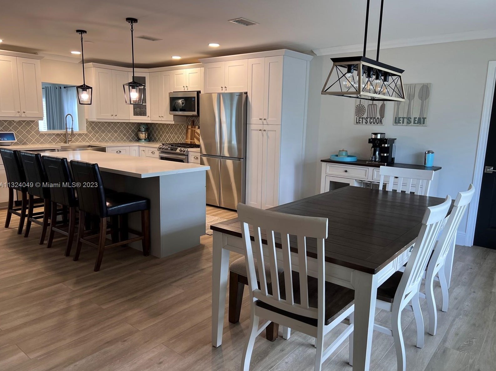 9470 Tiffany Dr, Miami FL  33157-7962 exterior