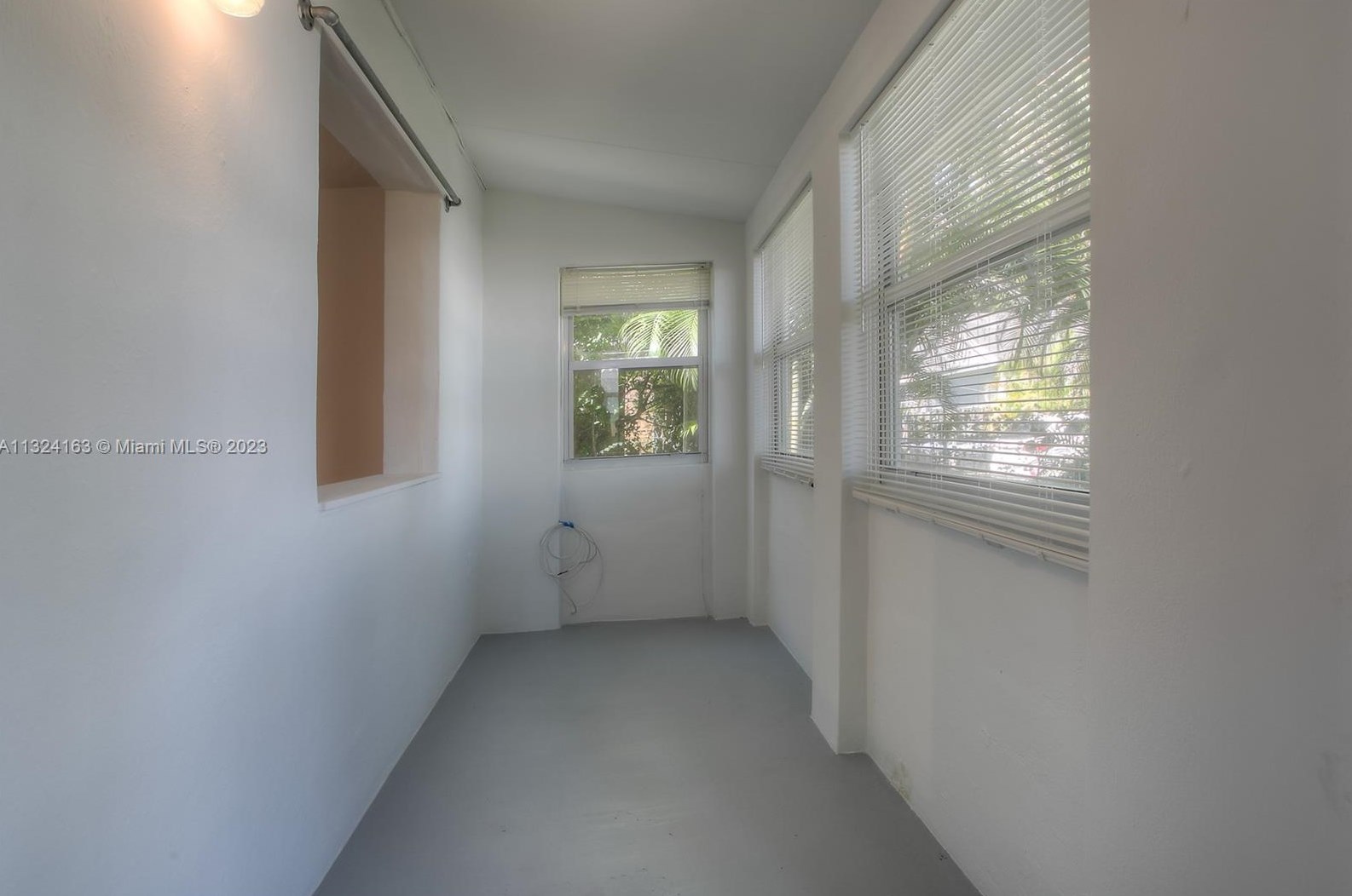 3672 26 St Sw #3672, Miami, FL 33133