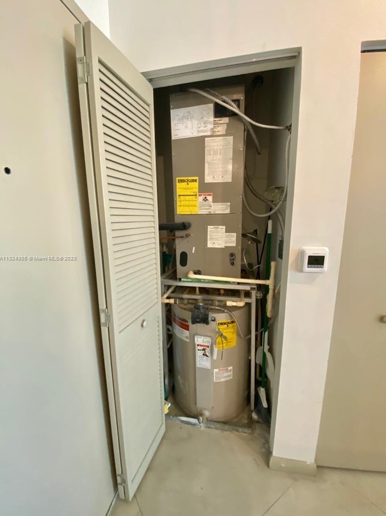 2001 Biscayne Blvd, Miami FL 33137-5009 exterior