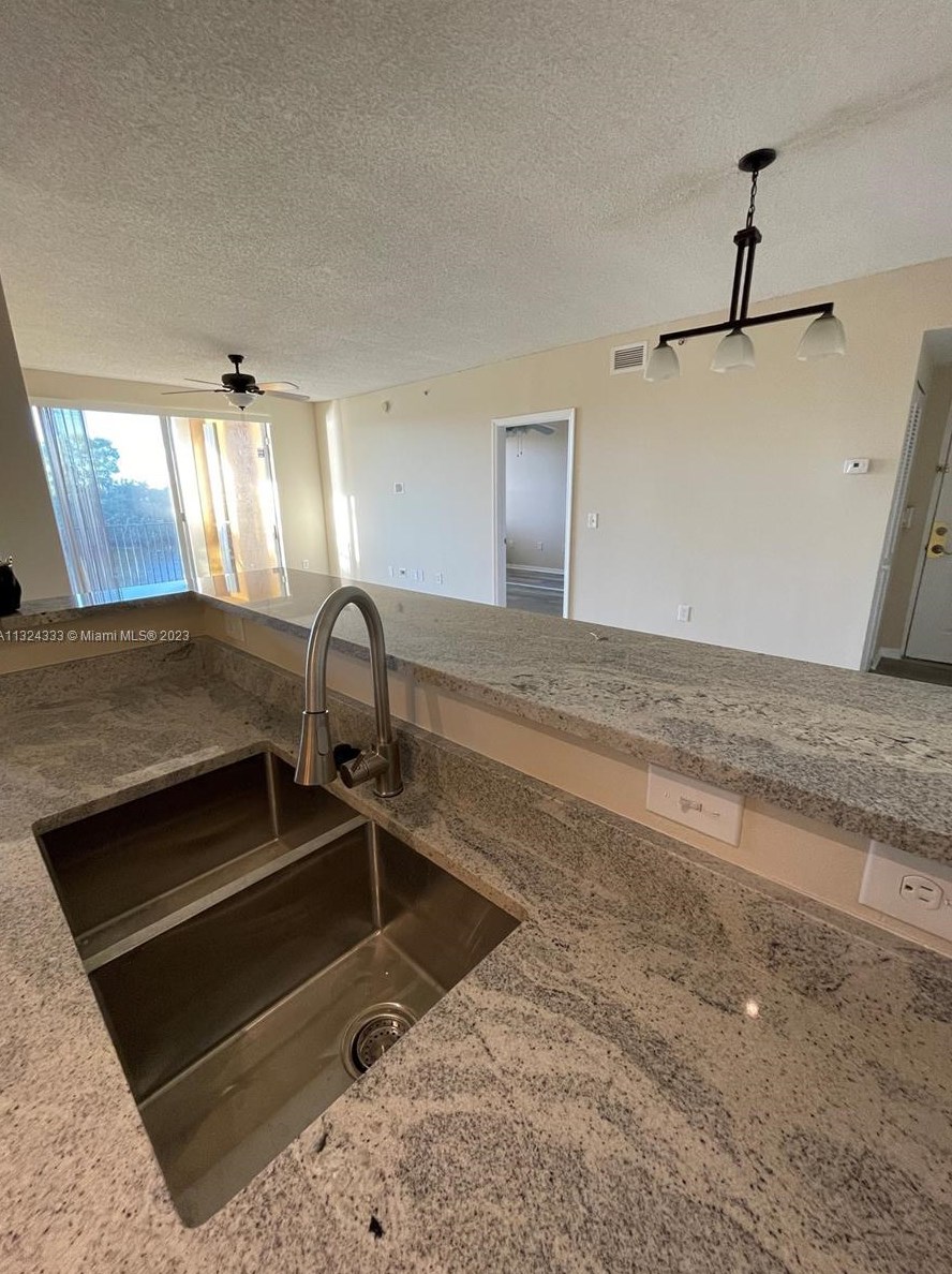 2090 W Preserve Way #202, Hollywood, FL 33025