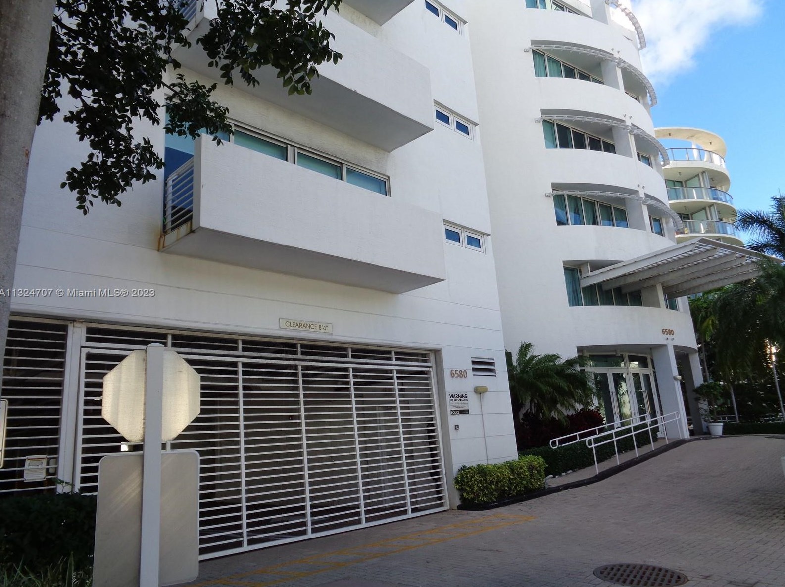 6580 Indian Creek Dr #311, Miami, FL 33141