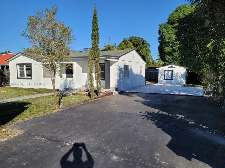 10529 35th Ave, Miami, FL 33147-1017