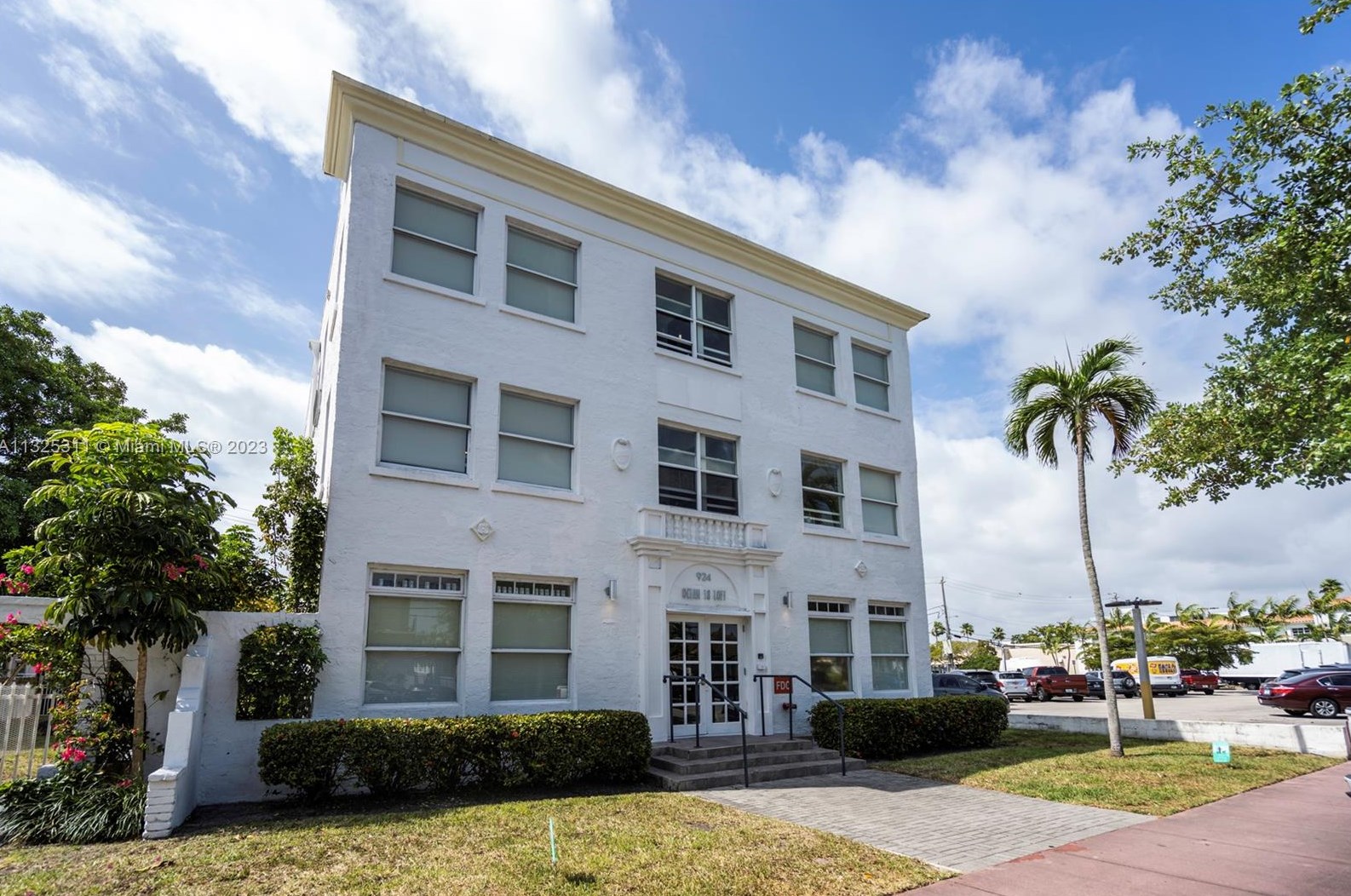 924 Marseille Dr Apt 24, Miami, FL 33141