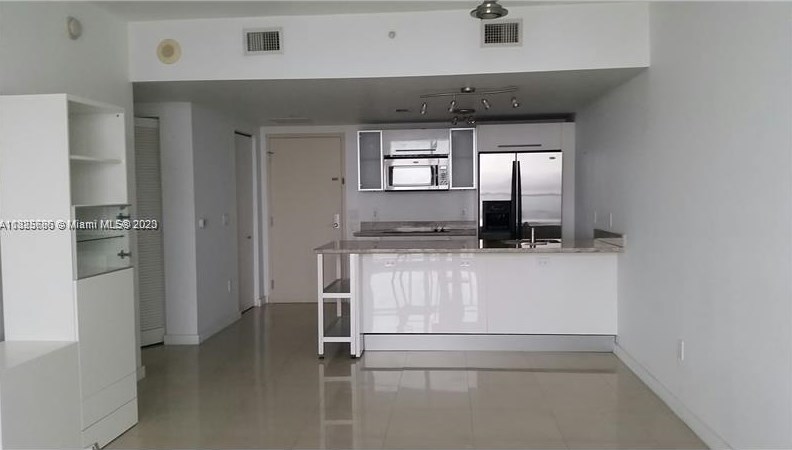 185 Sw 7th St #3814, Miami, FL 33130