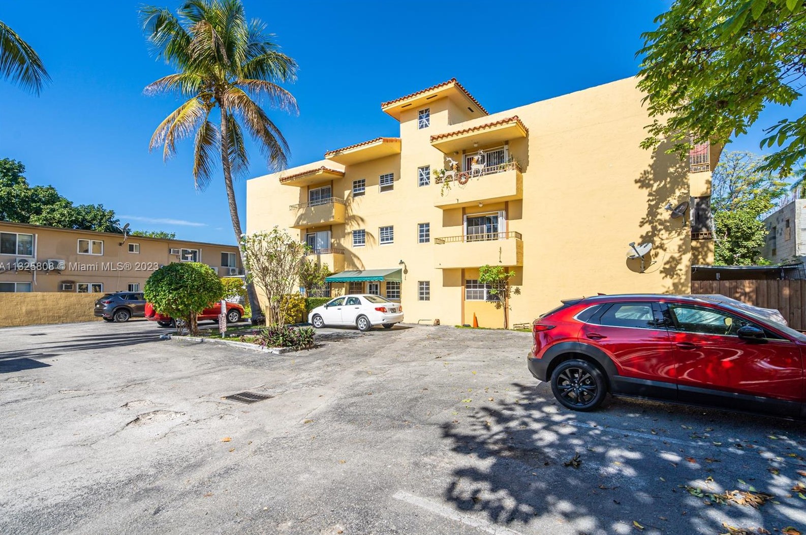 1351 Sw 4th St #8, Miami, FL 33135