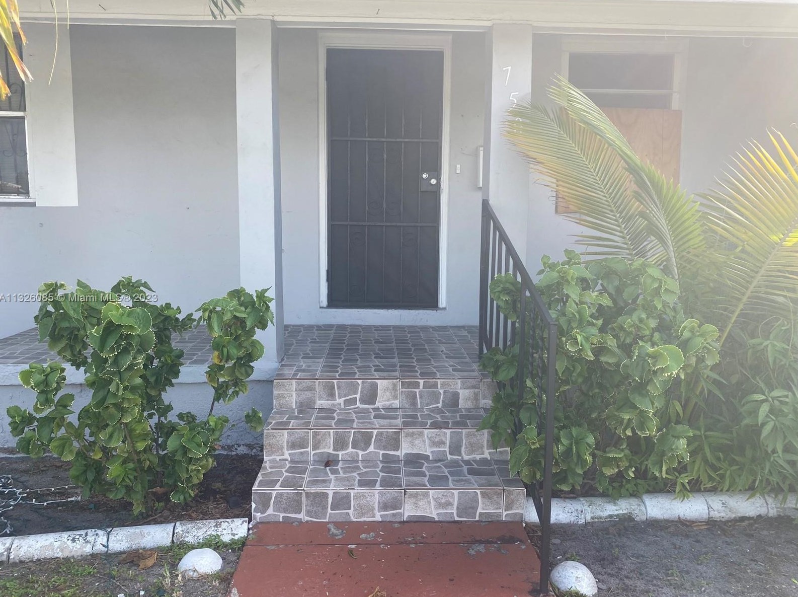 750 Nw 74th St, Miami, FL 33150