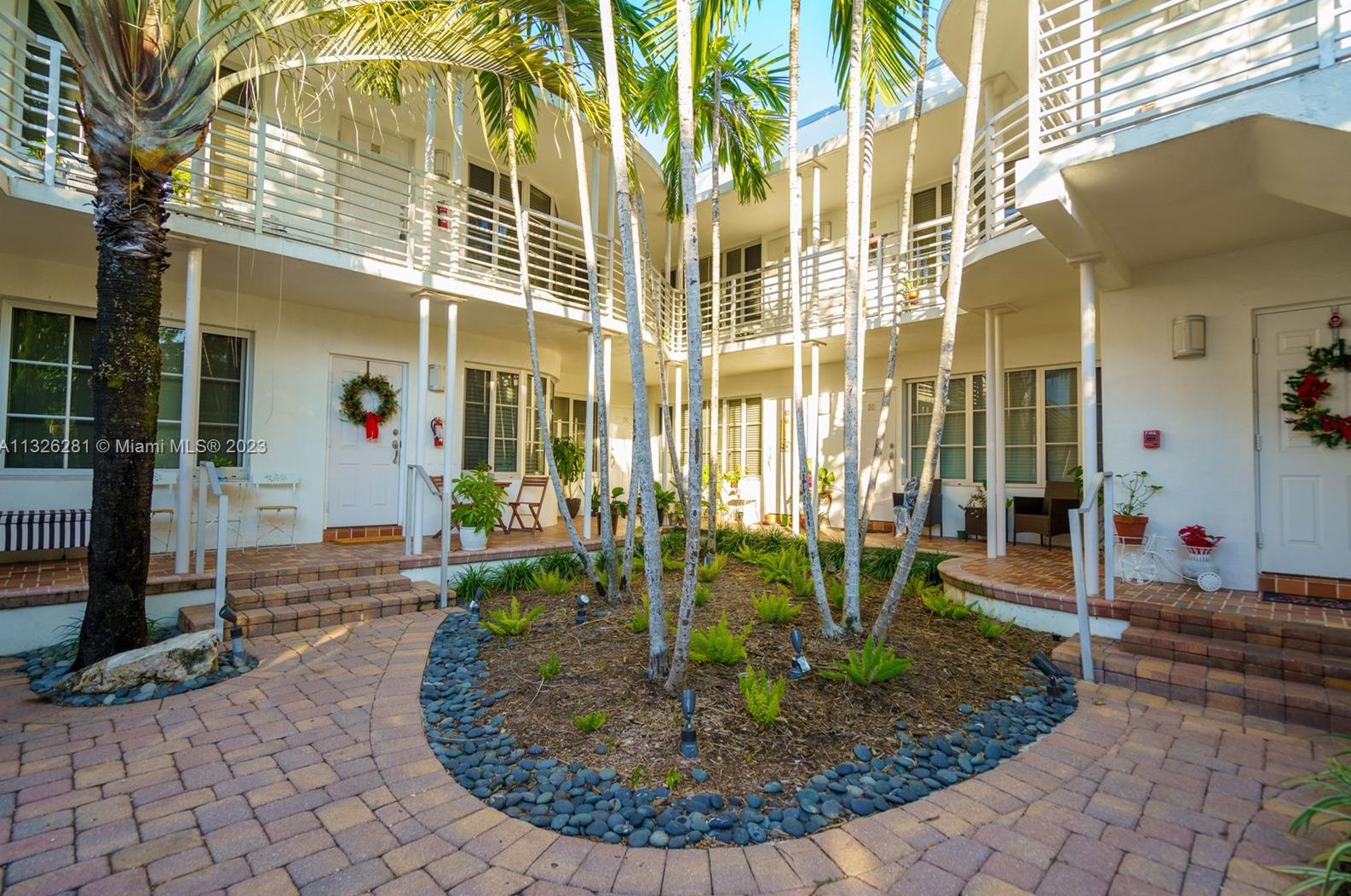2425 Flamingo Pl #6, Miami, FL 33140