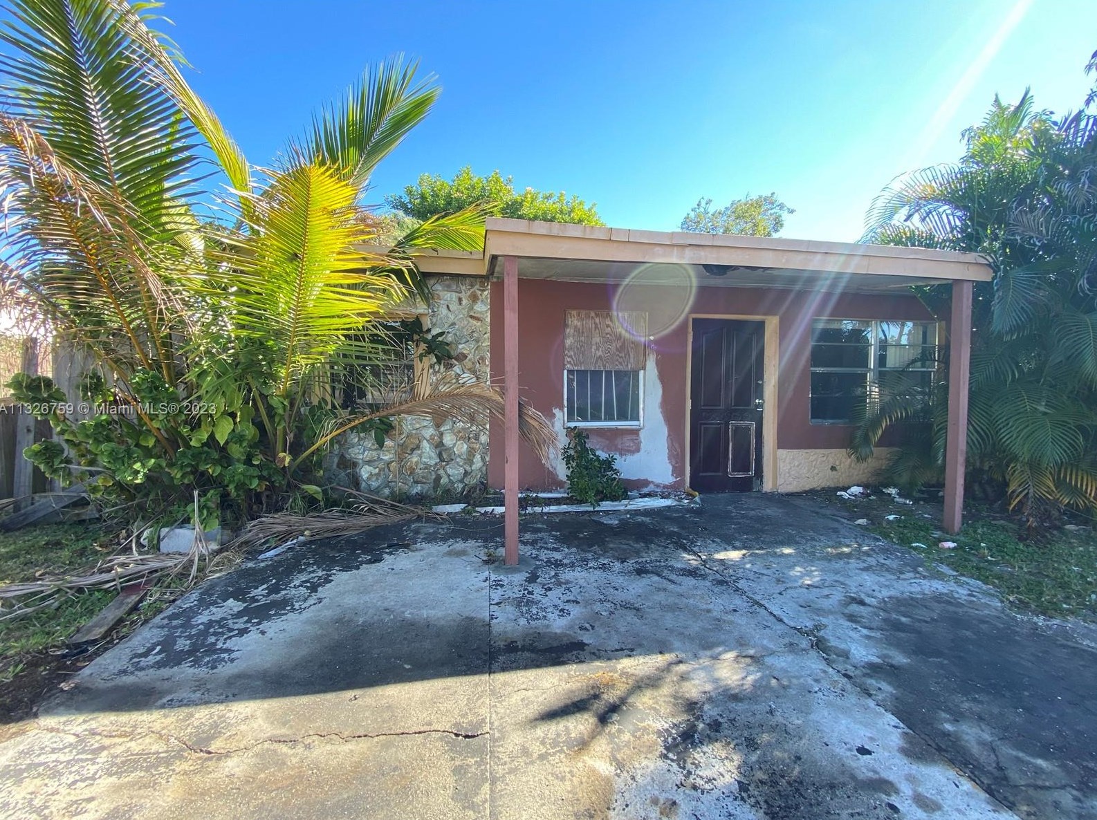 18041 4th Ave, Miami, FL 33169-4312