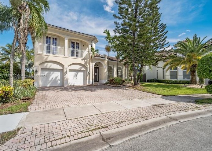 6831 113th Ct, Miami, FL 33178-4521