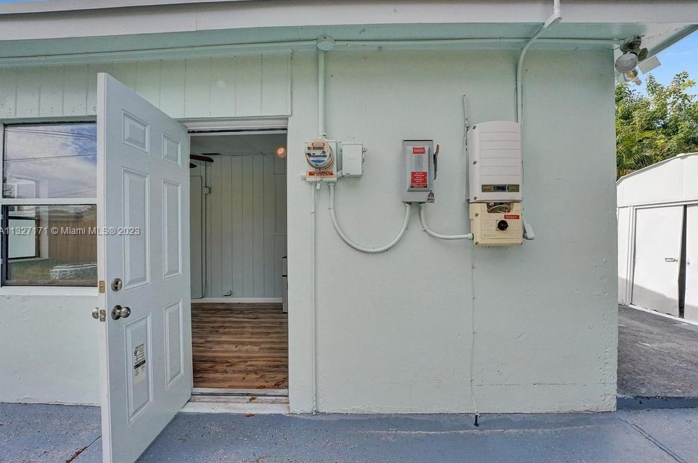 161 28 Ct, Boynton Beach FL 33435-7612 exterior