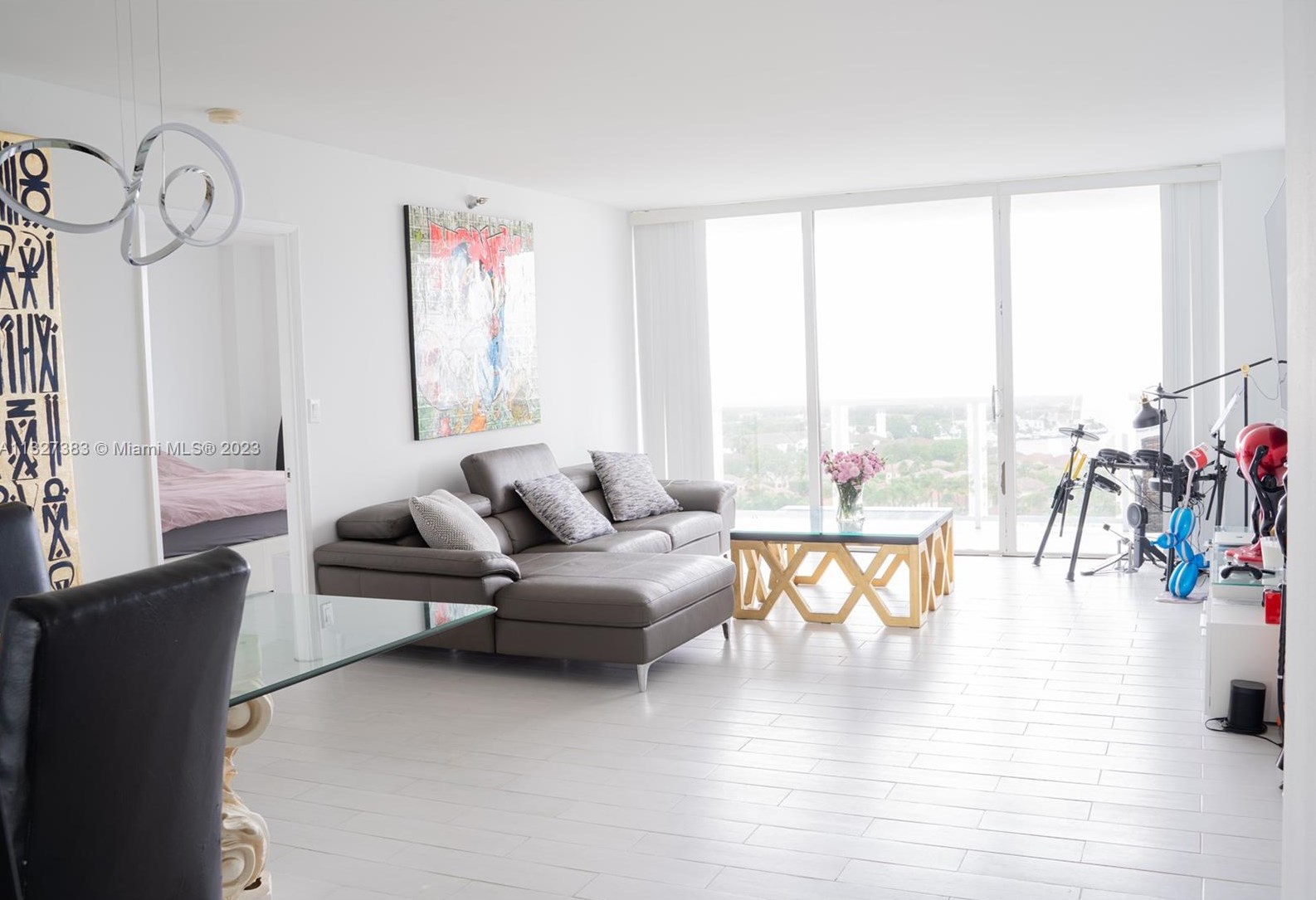 20515 E Country Club Dr Apt 1841, Miami, FL 33180
