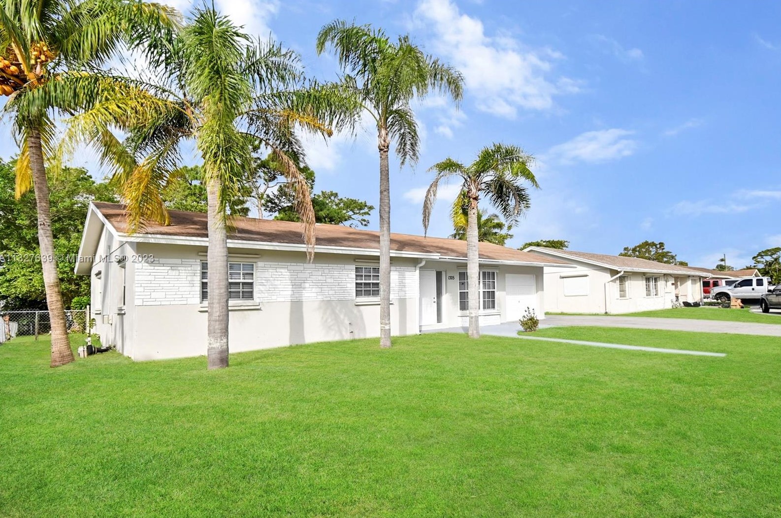 1305 Nw 7th St, Boynton Beach, FL 33426