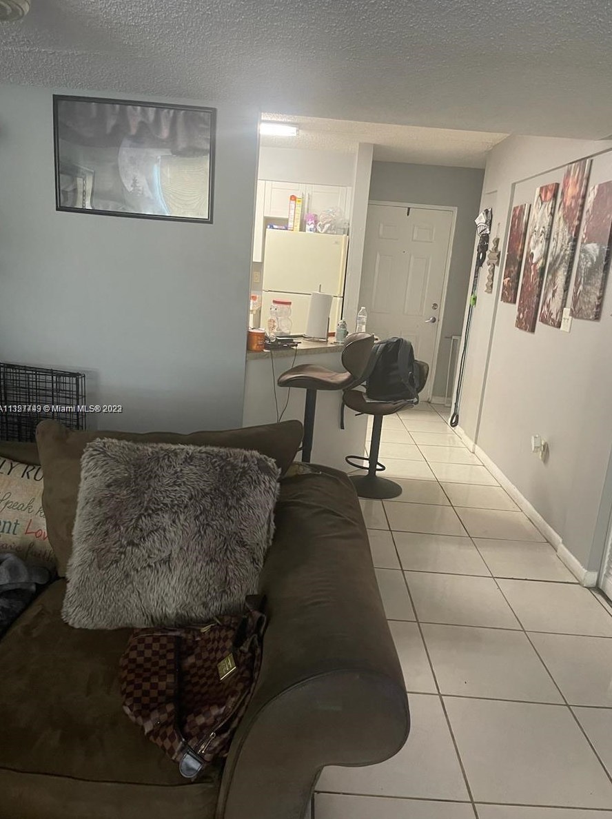 6045 Nw 186th St #322, Hialeah, FL 33015