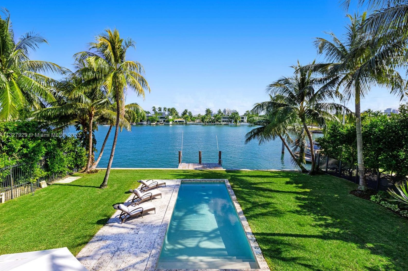251 E San Marino Dr, Miami, FL 33139