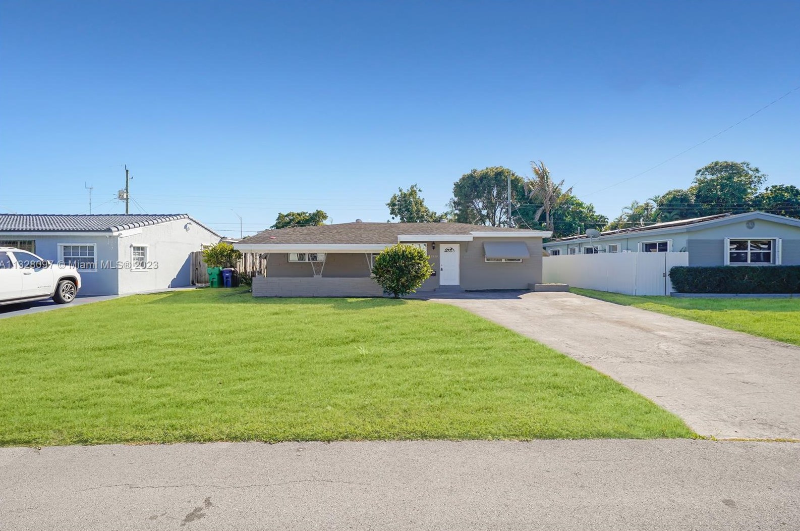 7530 Indigo St, Hollywood, FL 33023-5936