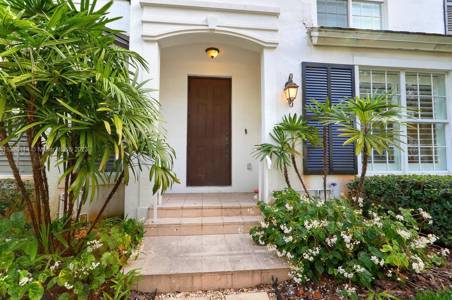 7733 54th Ct, Miami, FL 33143-5782