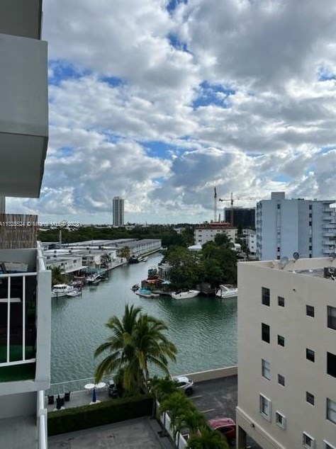 7133 Bay Dr, Miami FL 33141-5408 exterior