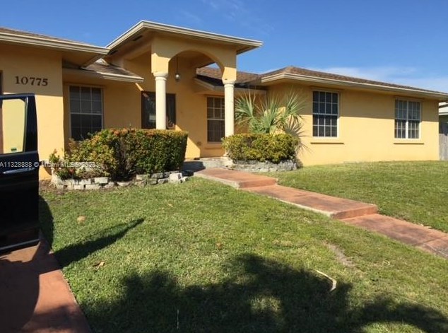10775 166th Ter, Miami, FL 33157-2974