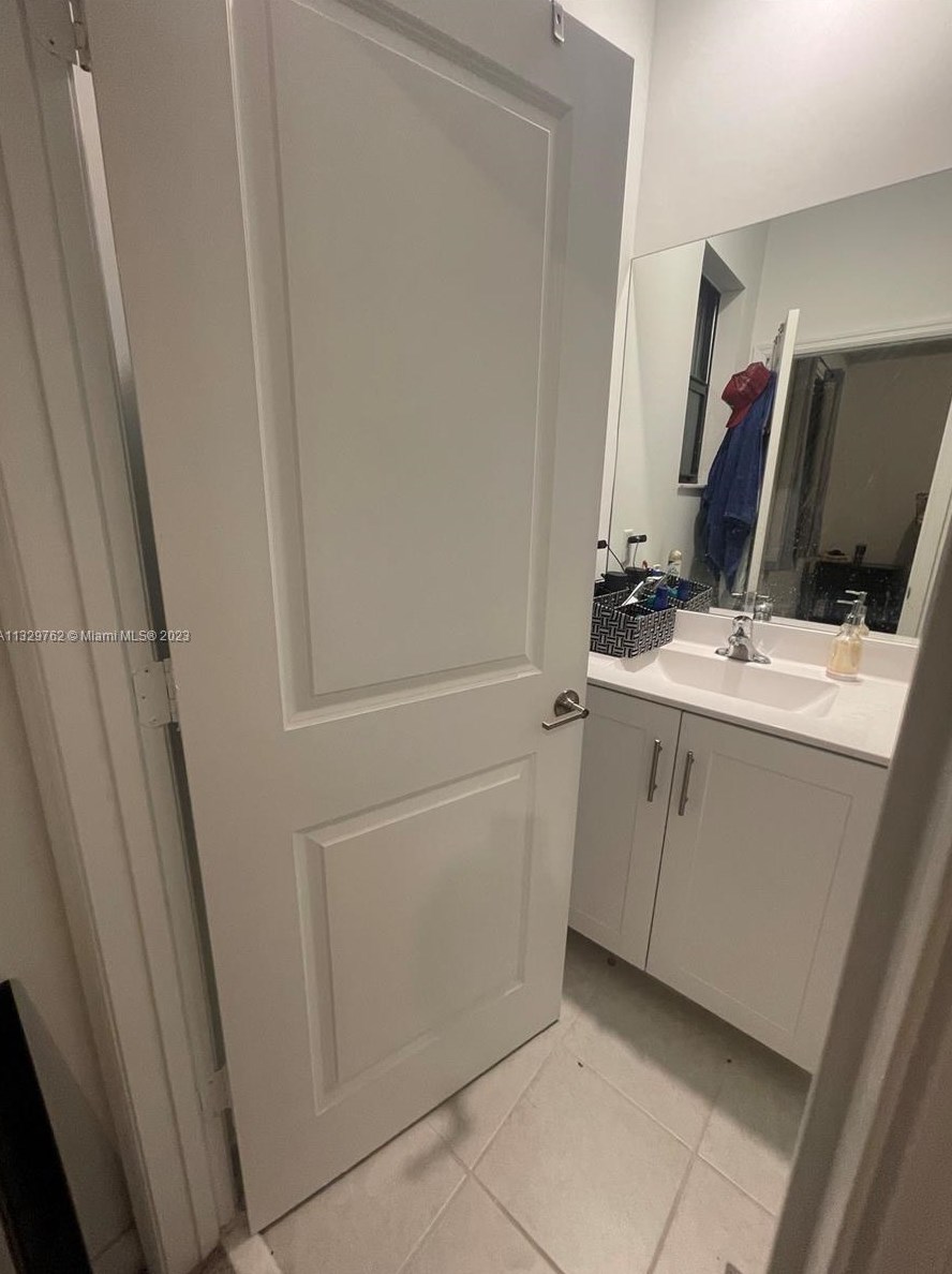 10060 228th Ter, Miami, FL 33190-1383