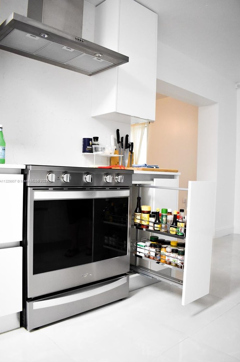 1901 96th Ave, Hollywood FL  33025-1910 exterior