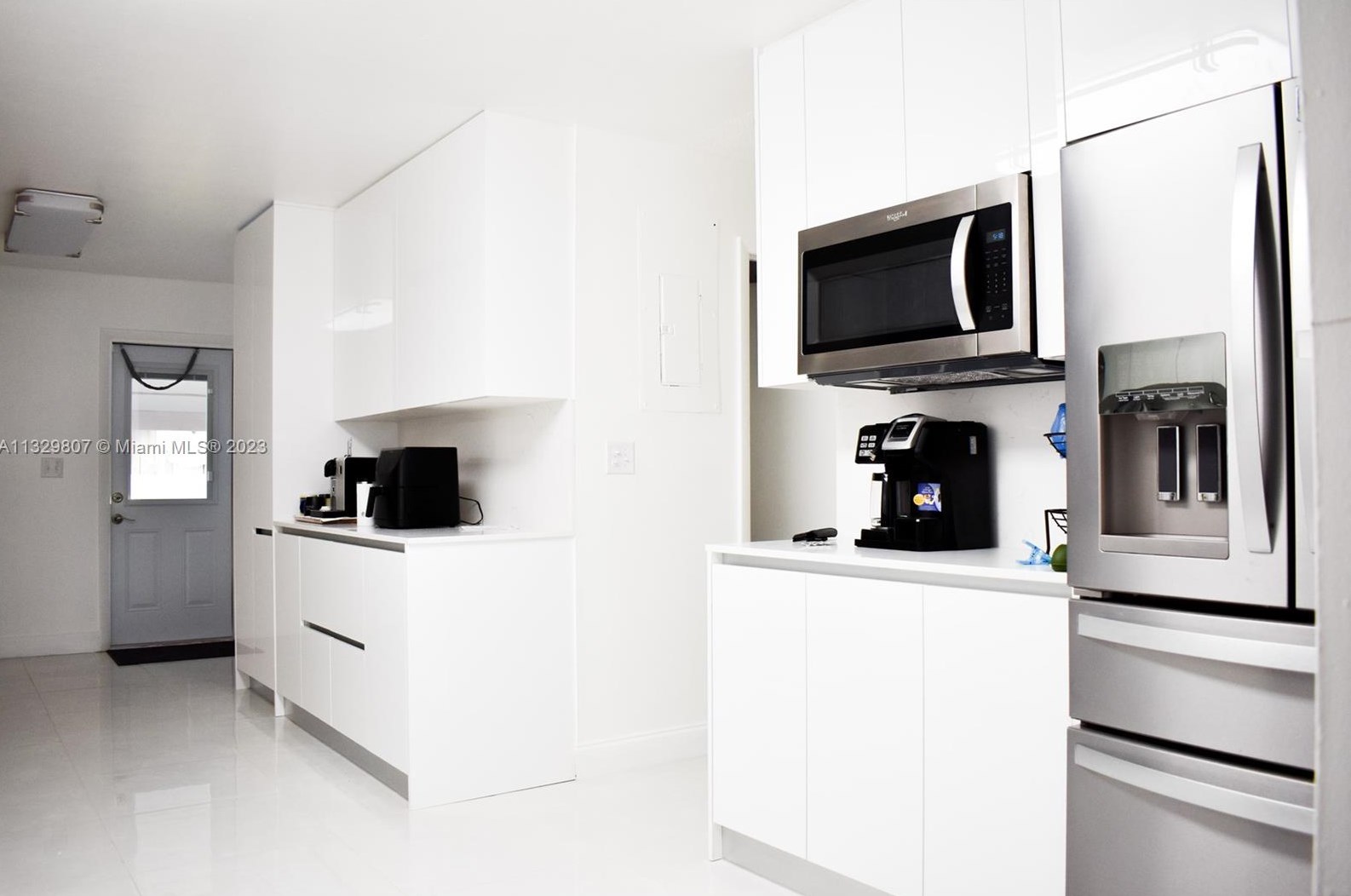 1901 96th Ave, Hollywood FL  33025-1910 exterior