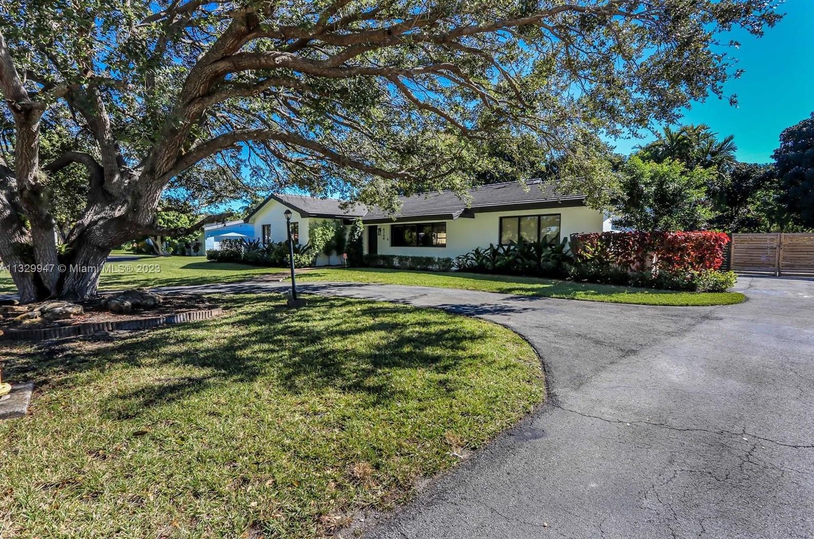 8760 Sw 175th St, Miami, FL 33157