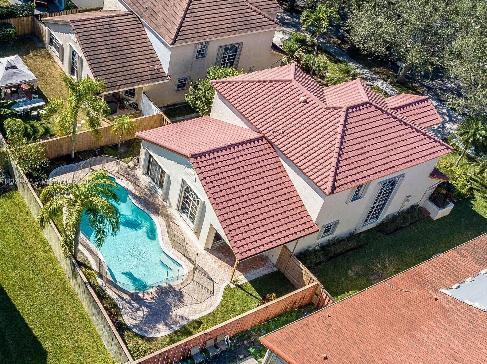 2831 La Paz Ave, Hollywood, FL 33026-4550
