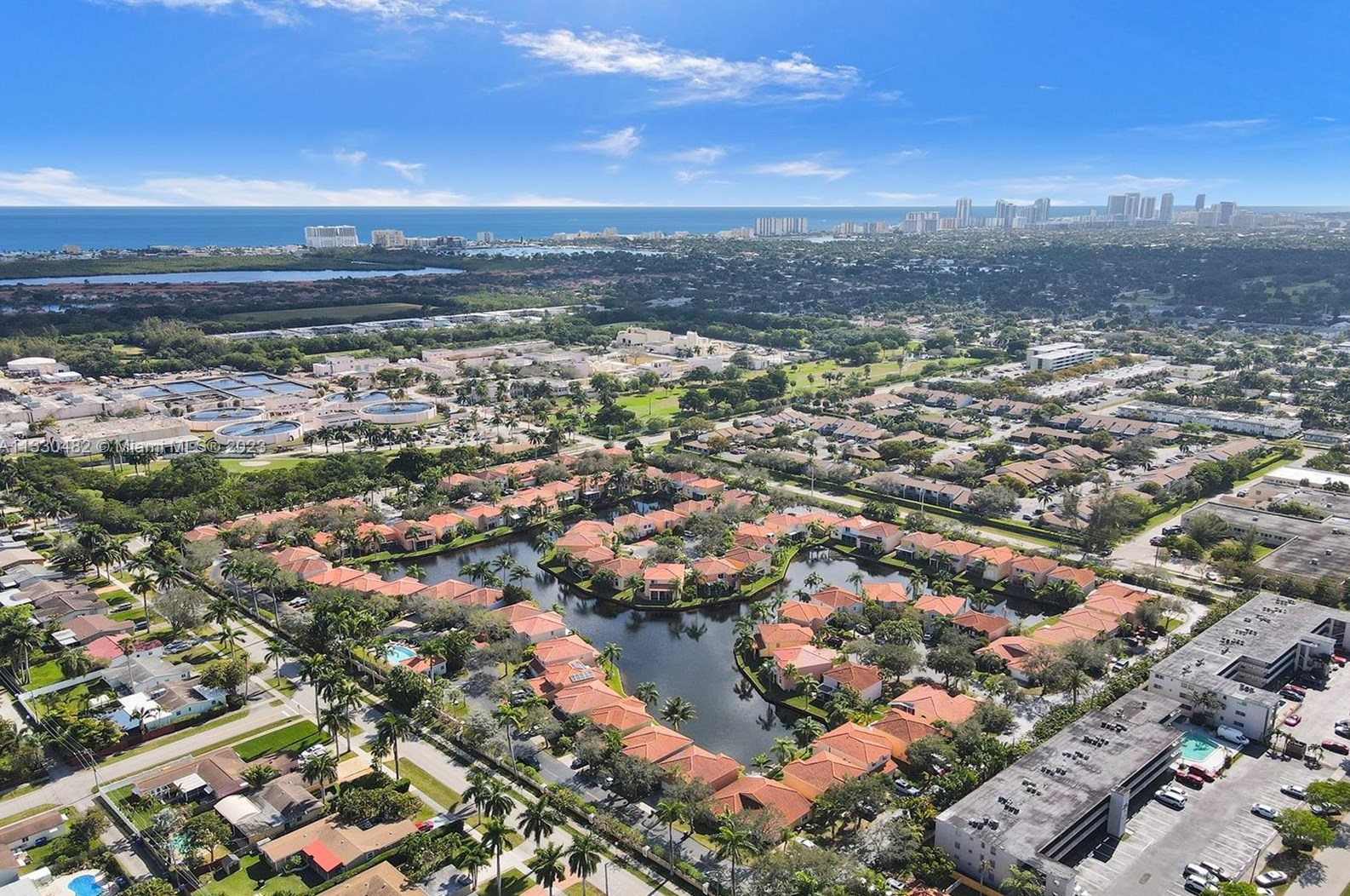 1545 Trafalgar Cir, Hollywood, FL 33020-2526