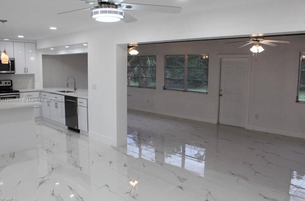 1849 Inlet Dr, Fort Myers FL  33903-5007 exterior