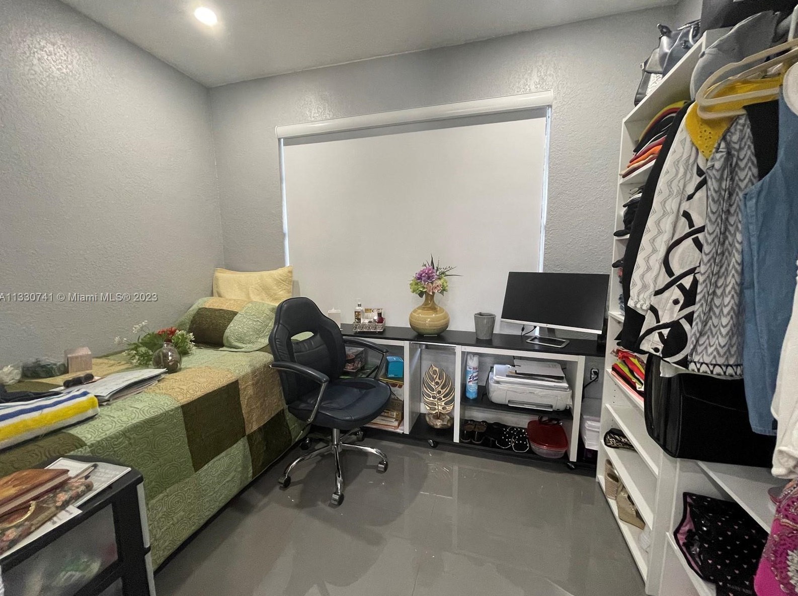 7840 Ramona St, Hollywood FL 33023-2460 exterior