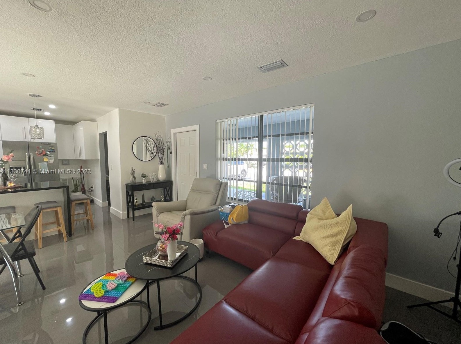 7840 Ramona St, Hollywood FL 33023-2460 exterior