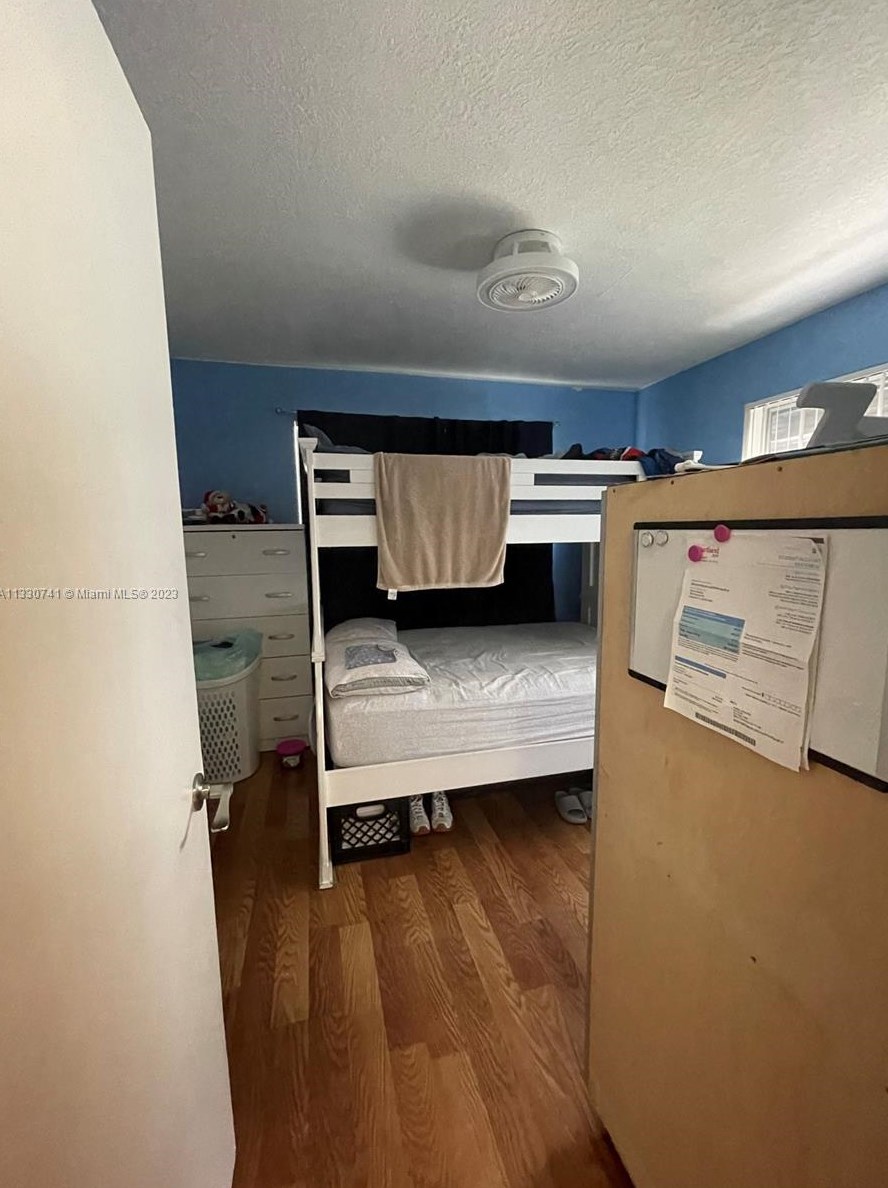 7840 Ramona St, Hollywood FL 33023-2460 exterior