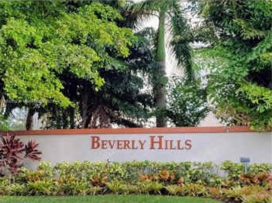 5300 Washington St, Hollywood FL  33021-7750 exterior