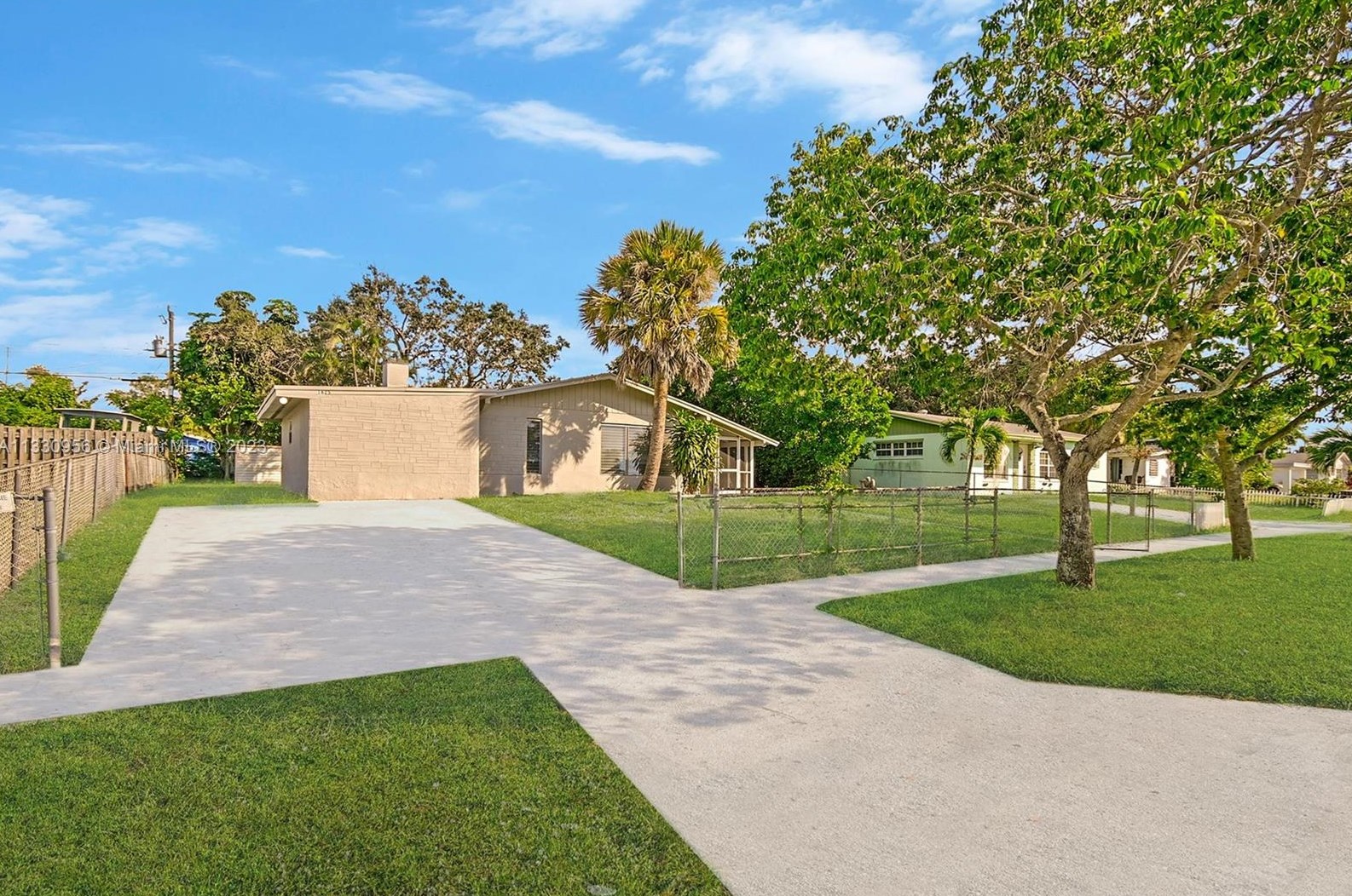 1625 43rd St, West Palm Beach, FL 33407