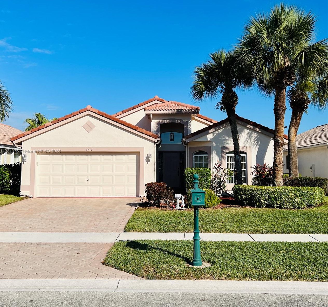 8747 Thames River Dr, Boca Raton, FL 33433