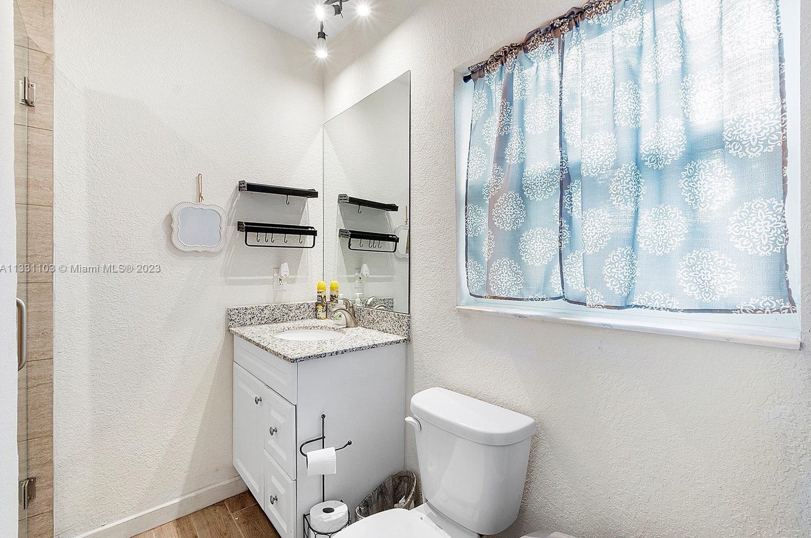 905 Garnett St, Lake Worth FL  33462-4451 exterior