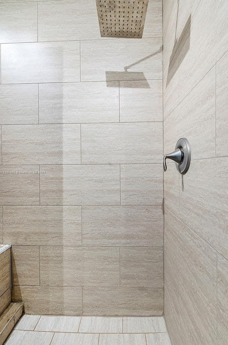 905 Garnett St, Lake Worth FL  33462-4451 exterior