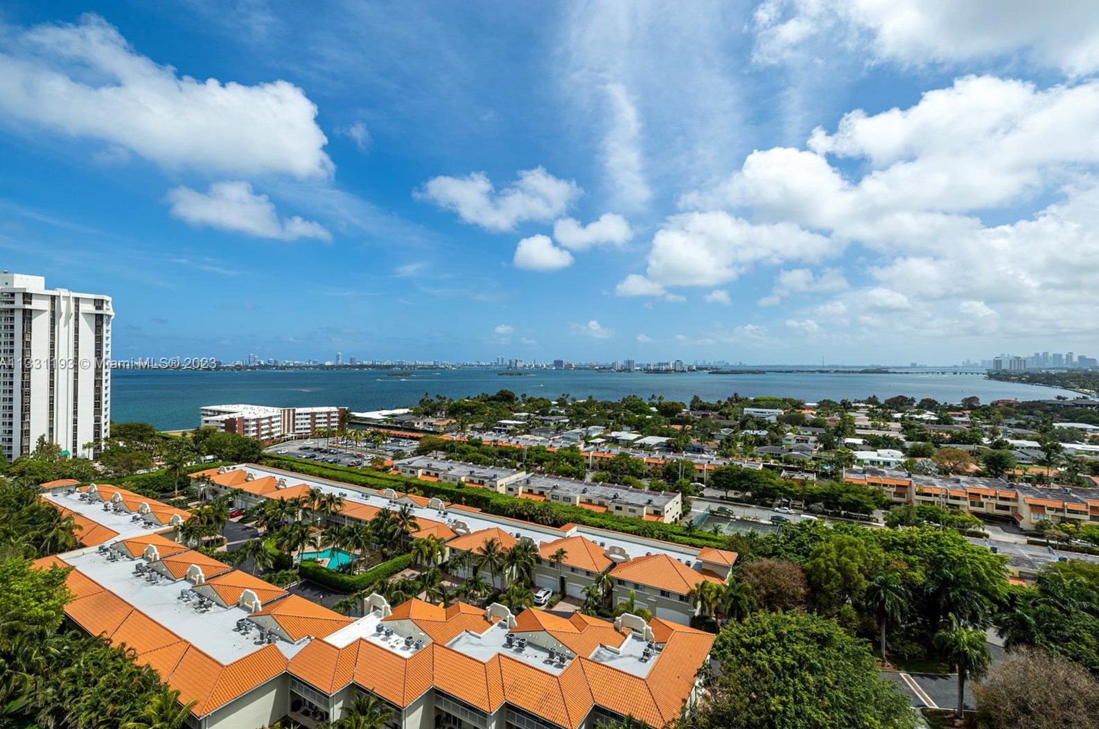 1000 Quayside Terrace #1808, Miami, FL 33138